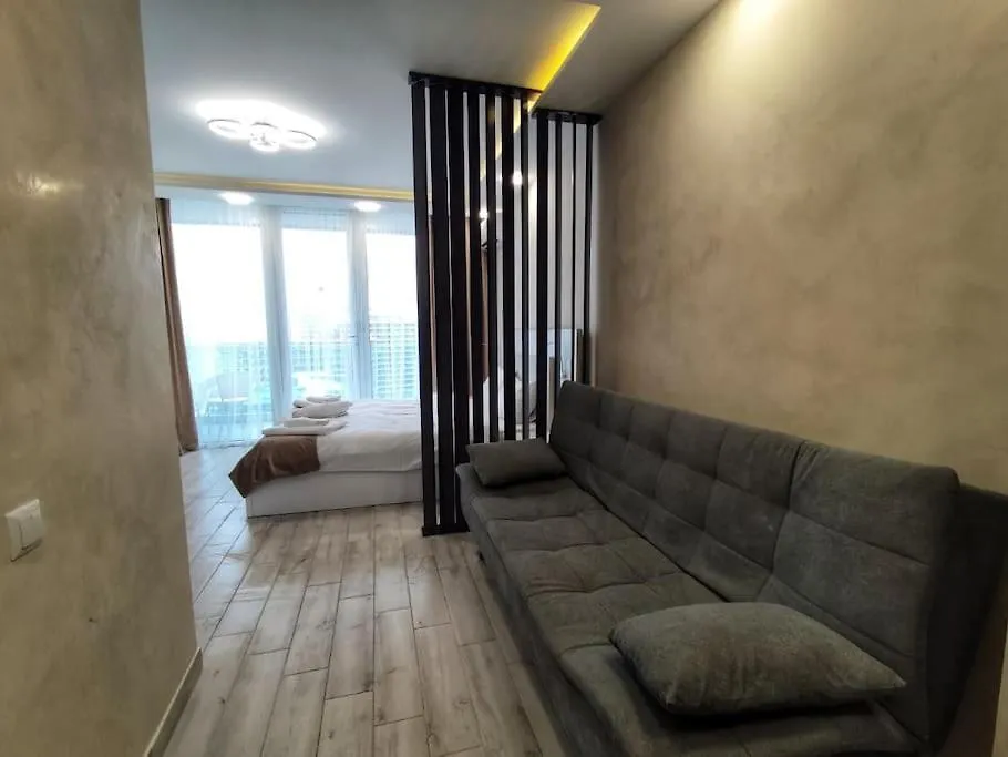 Leo Group Apartment 13-270 Sunrise Batumi